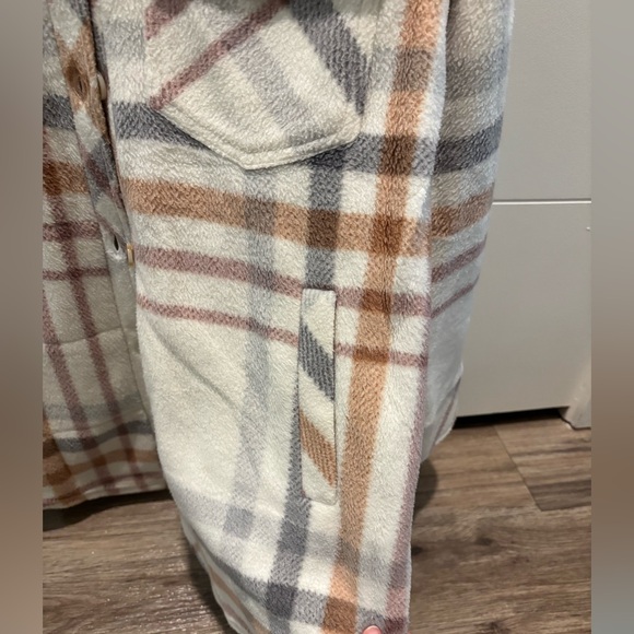 Altar'd State Multicolor Plaid Button-Down Shacket - Picture 4 of 8